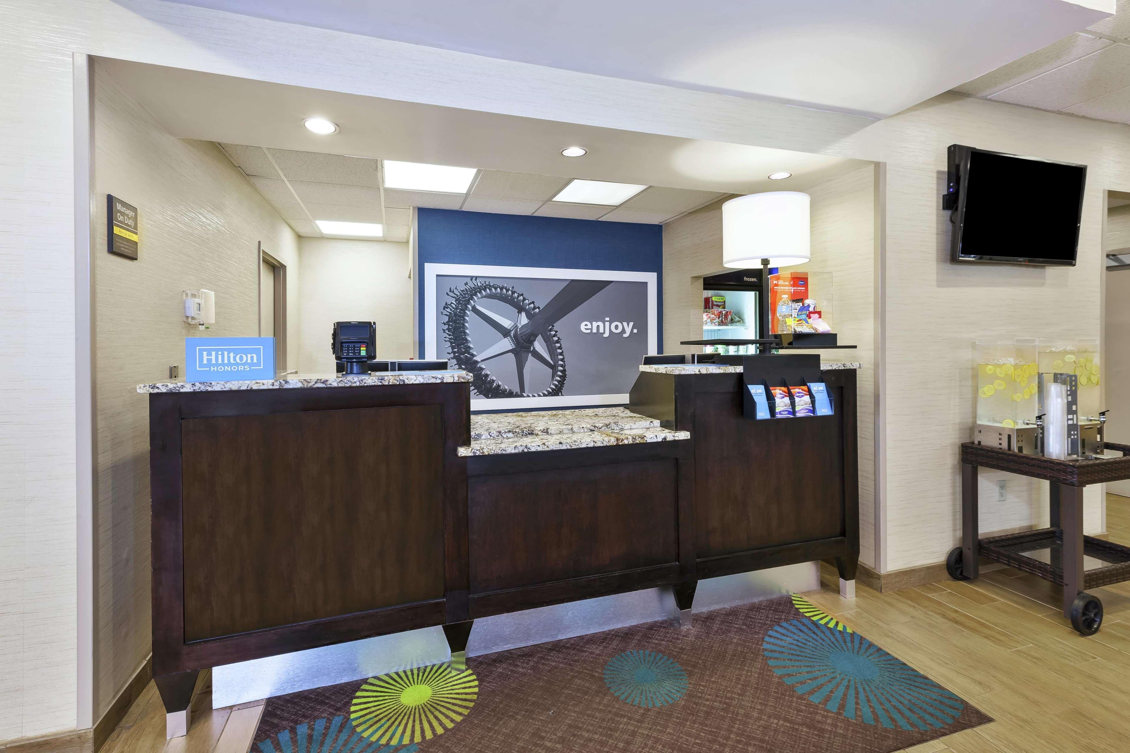 Hampton Inn Clinton Exterior foto